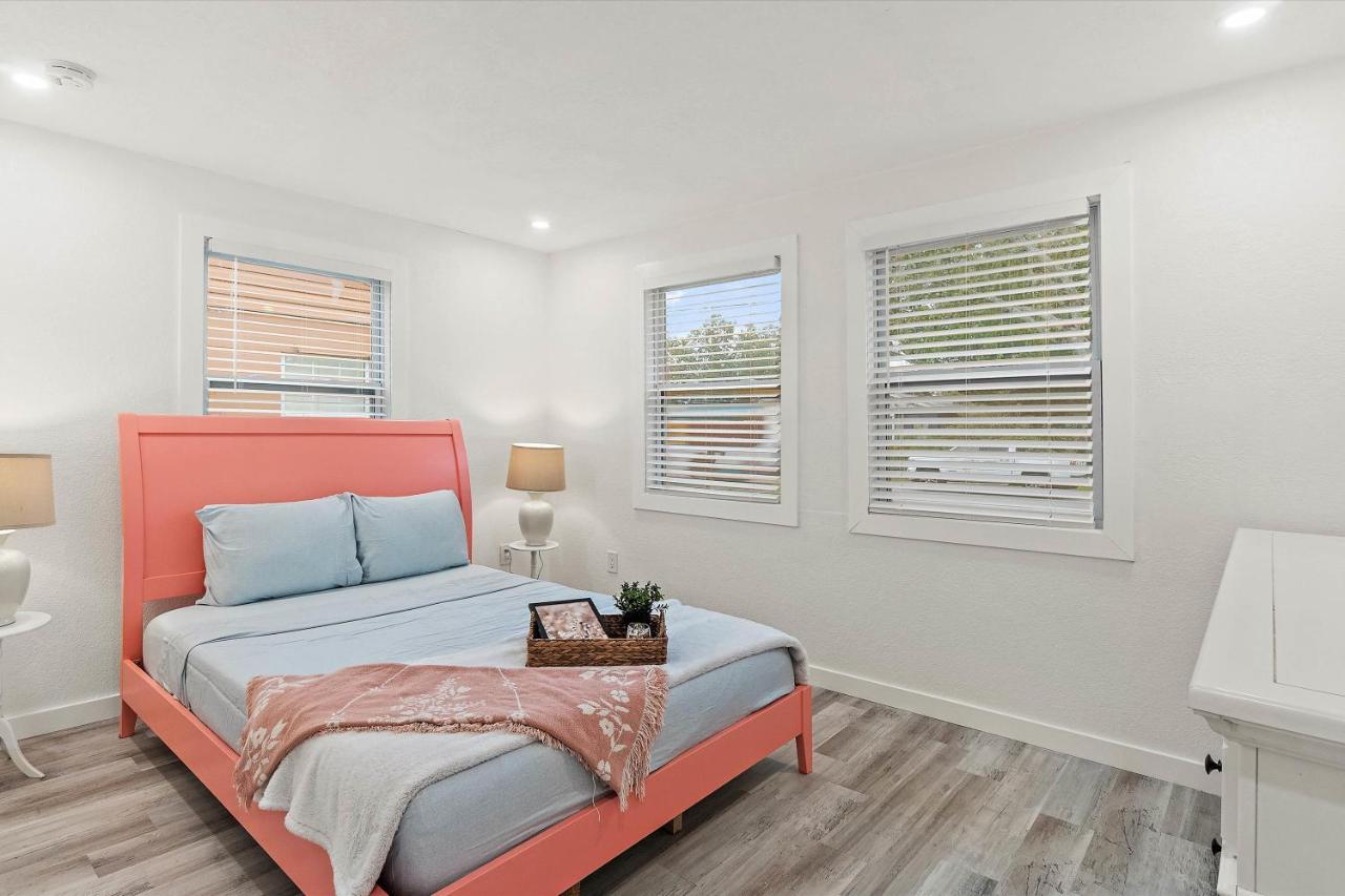 Quaint Gulfport Beach Bungalow St. Petersburg Ngoại thất bức ảnh