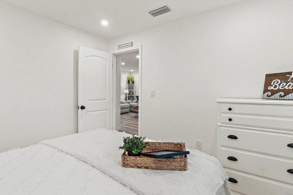 Quaint Gulfport Beach Bungalow St. Petersburg Ngoại thất bức ảnh